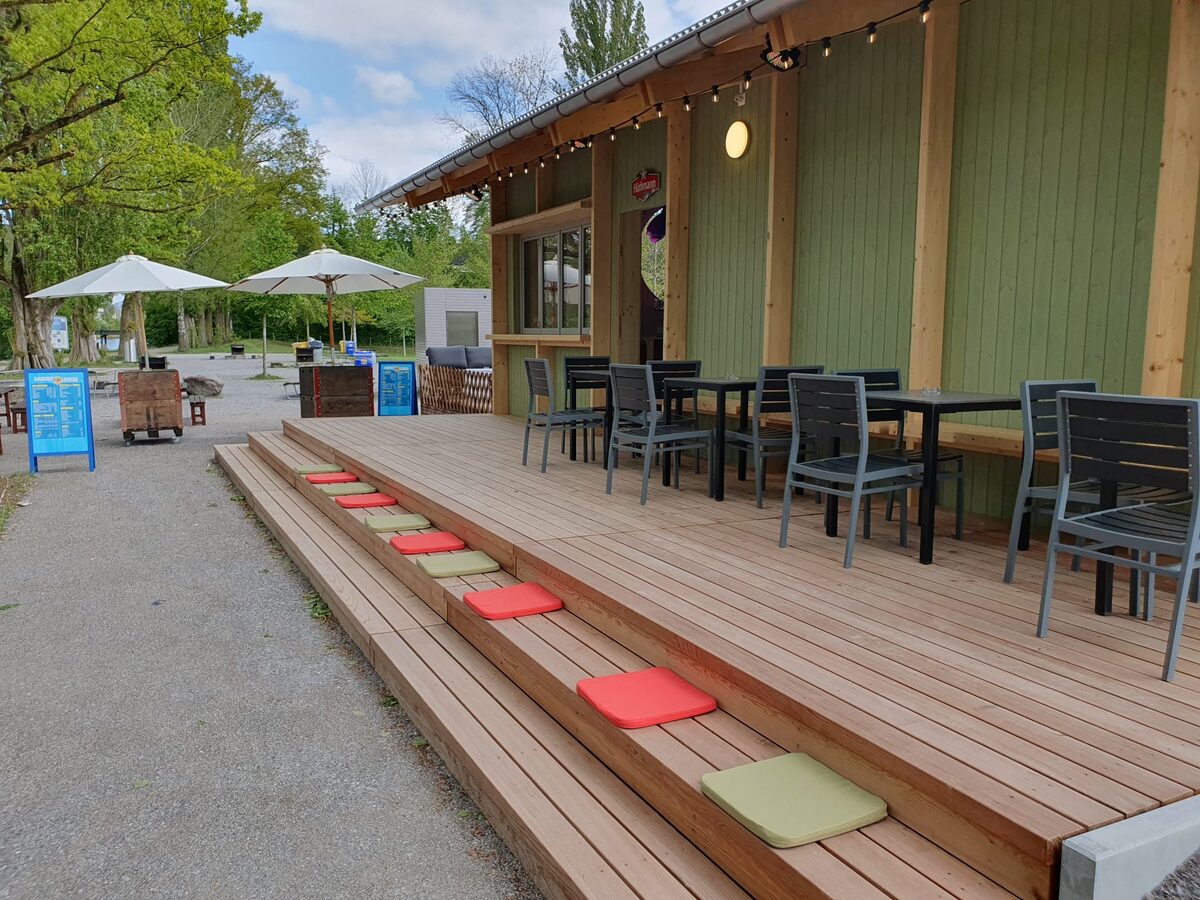 Summer Lounge – Bar und Angebotskarte